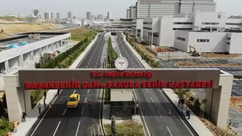 İstanbul Başakşehir Çam ve Sakura Şehir Hastanesi Açıldı